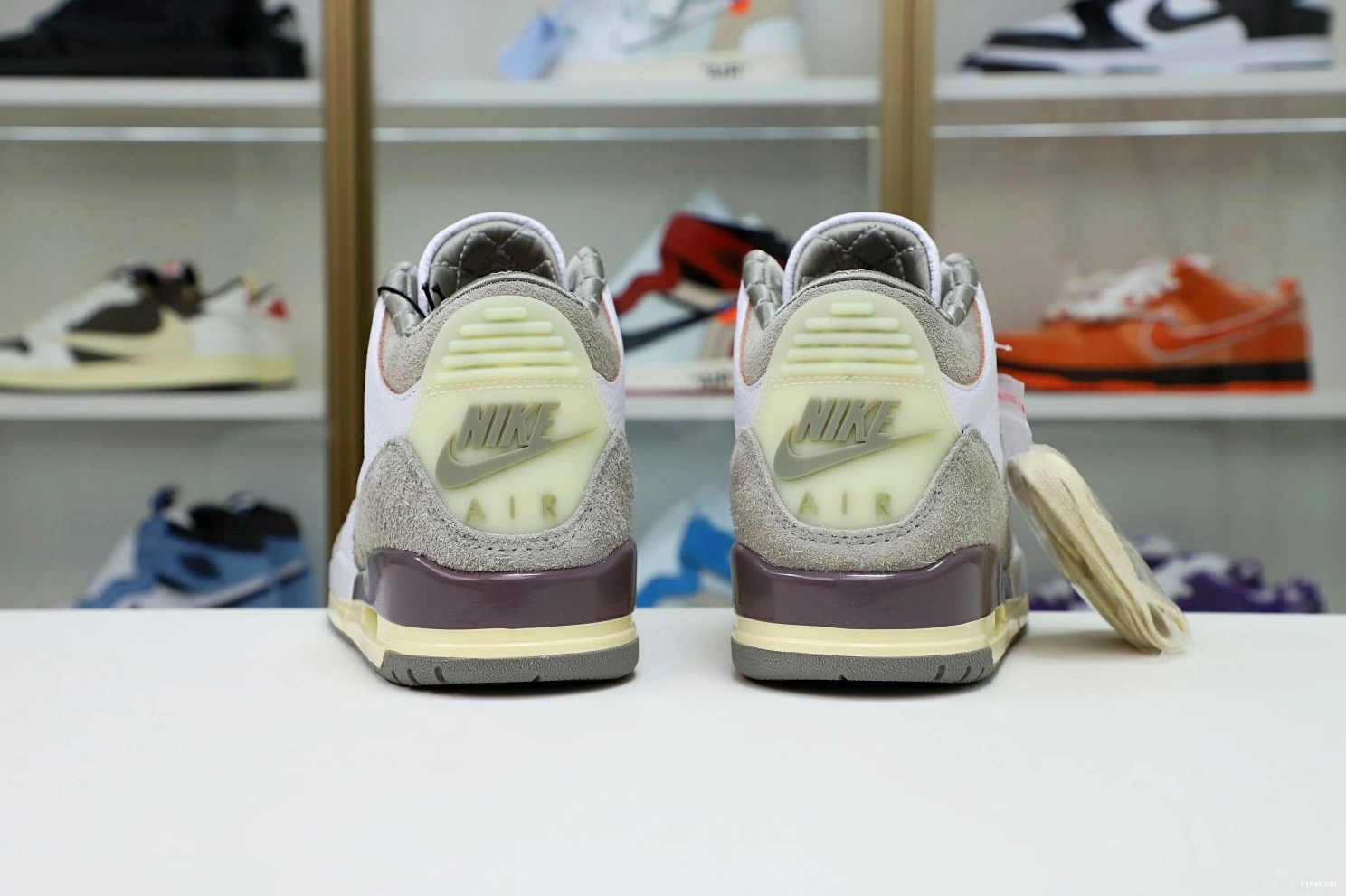 3 X WMNS AIR MANIÉRE JORDAN 0708